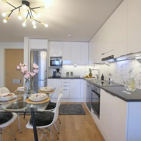 Upea Saunallinen Kaksio Jokinaekymaellae Pori