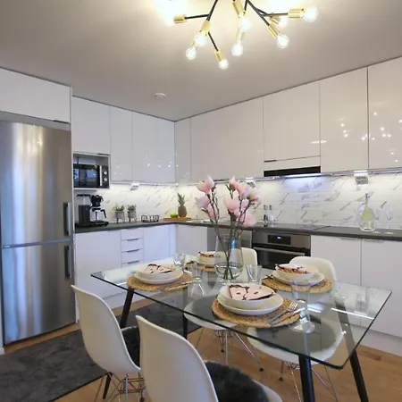 Upea Saunallinen Kaksio Jokinaekymaellae Apartment *