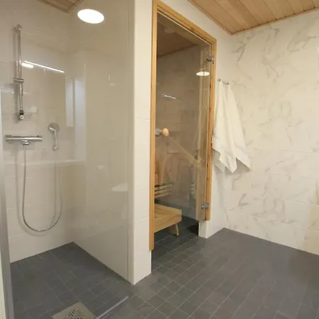 Upea Saunallinen Kaksio Jokinaekymaellae Apartamento