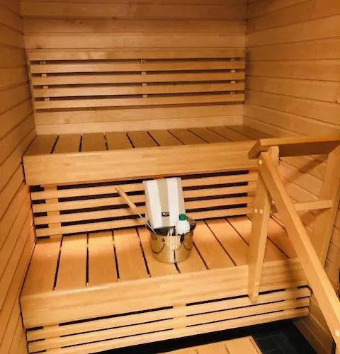 Апартаменты Upea Saunallinen Kaksio Jokinaekymaellae *